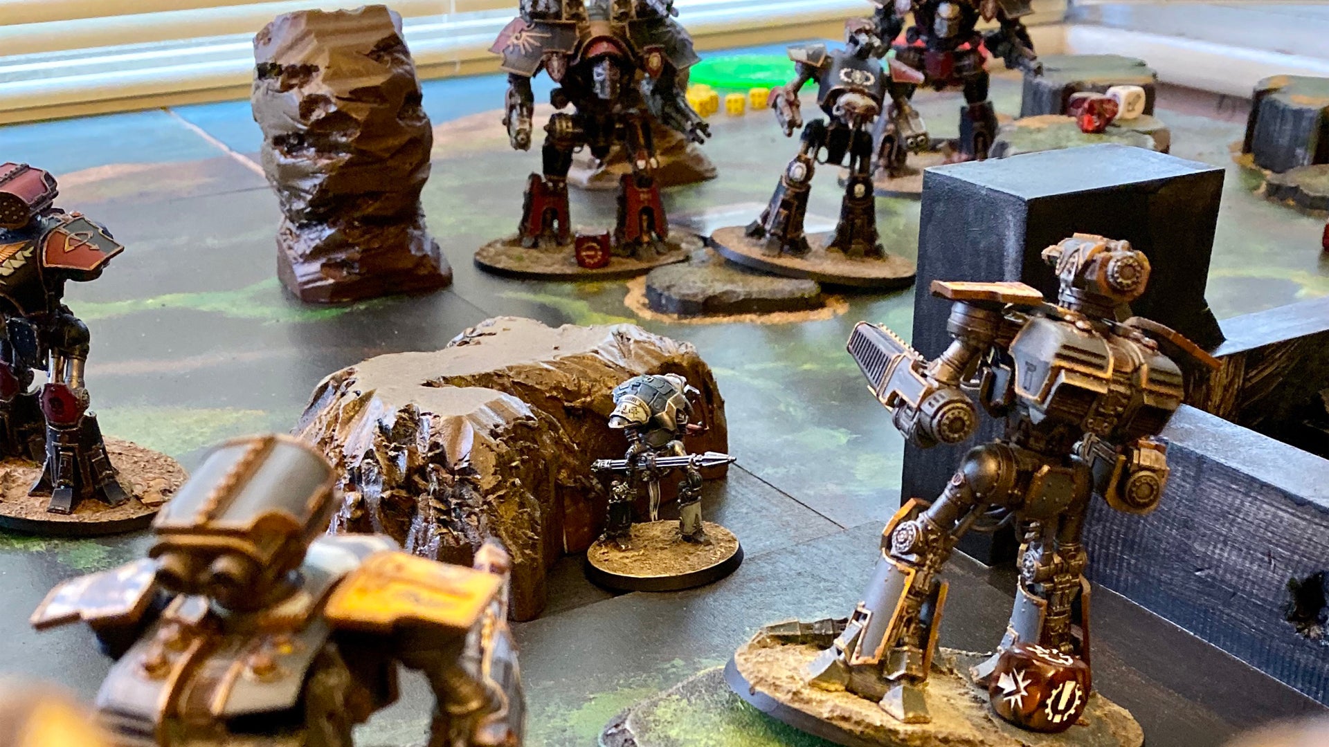 warhammer-40k-adeptus-titanicus-5.jpg